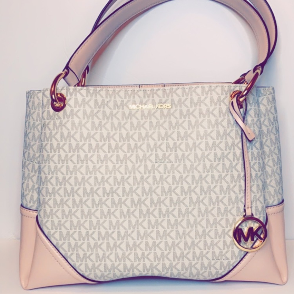 MICHAEL KORS Nicole Powder Blush MLT
